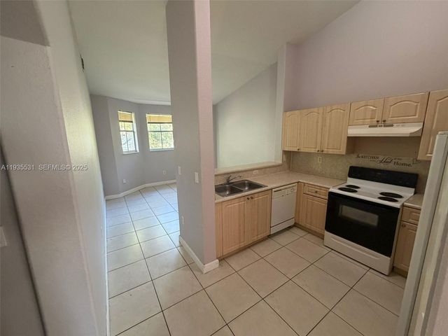 1543 SE 25th St 204, Homestead, FL 33035