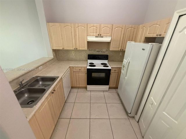 1543 SE 25th St 204, Homestead, FL 33035