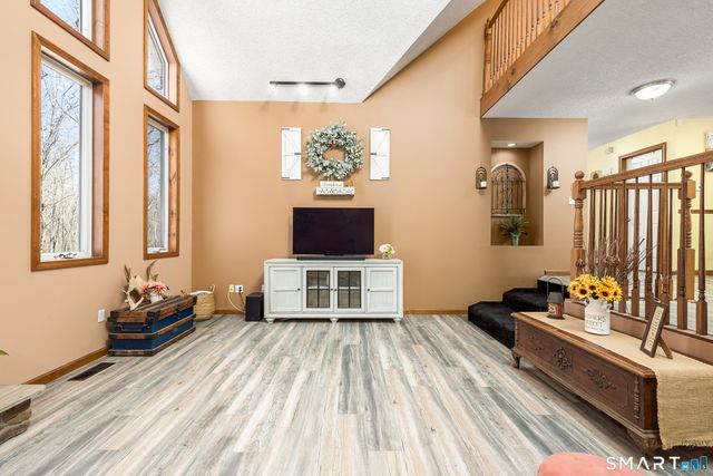 76 Mahoney Road, Colchester, CT 06415