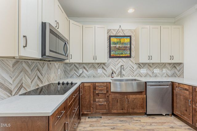 6086 Dunes Drive, Sanford, NC 27332