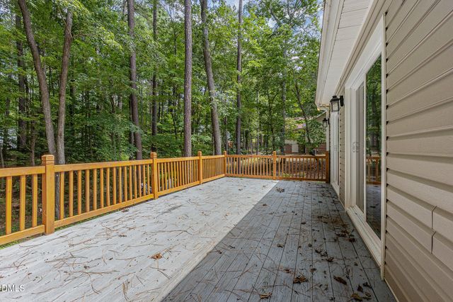 6086 Dunes Drive, Sanford, NC 27332