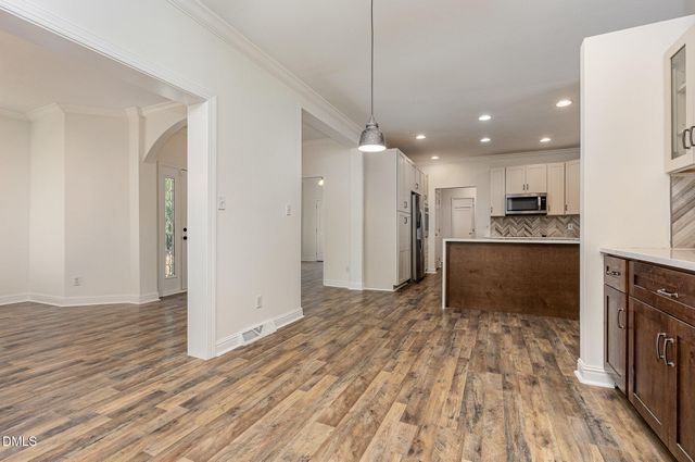 6086 Dunes Drive, Sanford, NC 27332