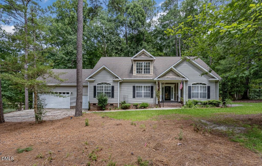 6086 Dunes Drive, Sanford, NC 27332