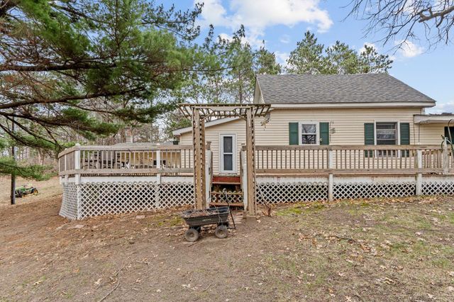 815 333rd Avenue NE, Cambridge, MN 55008