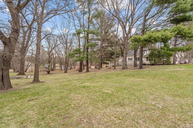 815 333rd Avenue NE, Cambridge, MN 55008