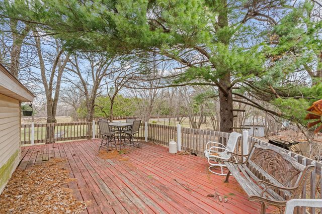 815 333rd Avenue NE, Cambridge, MN 55008