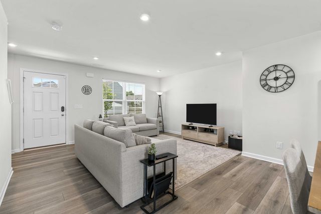 3305 Thorpe Rd, Nashville, TN 37207