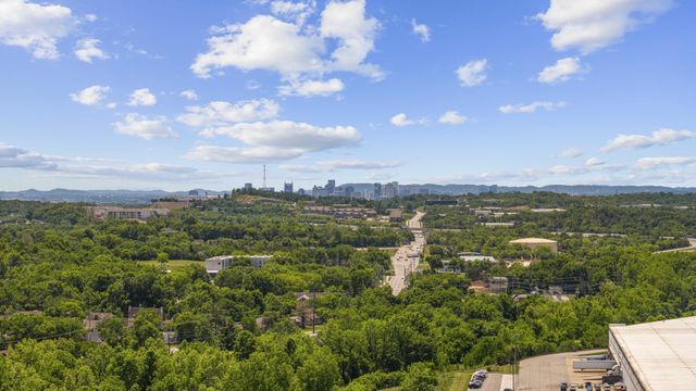 3305 Thorpe Rd, Nashville, TN 37207