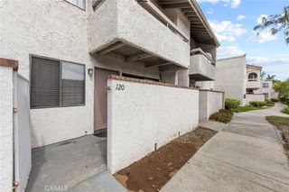 25007 Peachland Avenue 120, Newhall, CA 91321