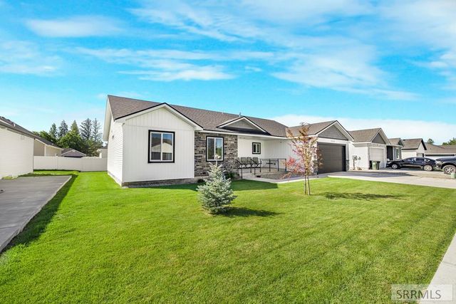 1334 Harris Loop, Blackfoot, ID 83221