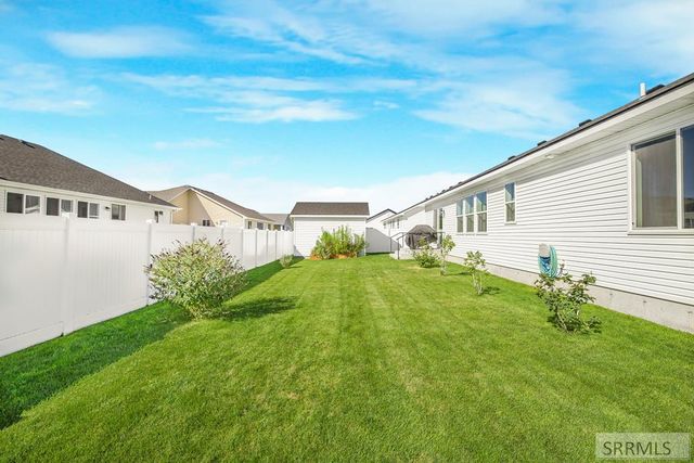 1334 Harris Loop, Blackfoot, ID 83221