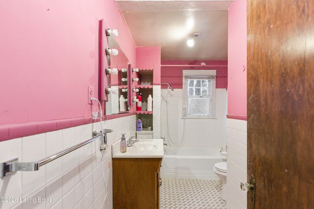 5678 Taylorsville Rd, Finchville, KY 40022