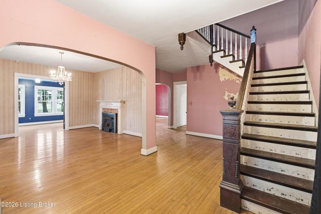 5678 Taylorsville Rd, Finchville, KY 40022