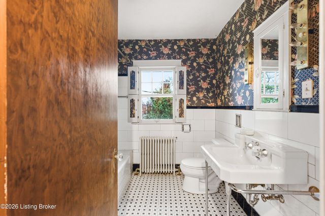 5678 Taylorsville Rd, Finchville, KY 40022