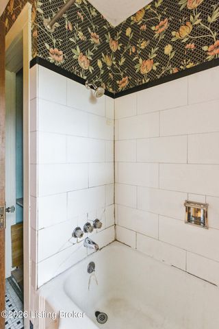 5678 Taylorsville Rd, Finchville, KY 40022