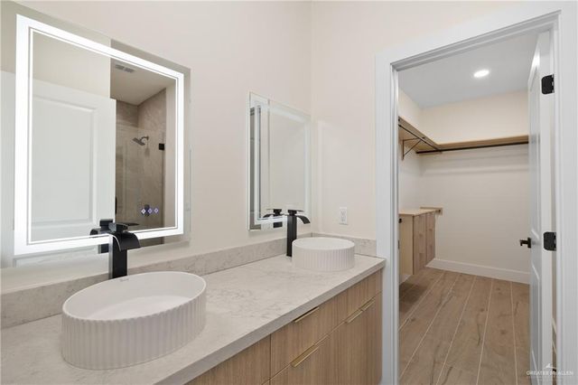 3521 S K Center Street, Mcallen, TX 78503