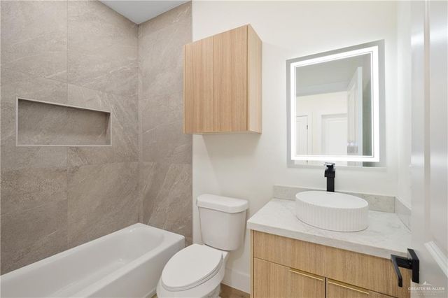 3521 S K Center Street, Mcallen, TX 78503