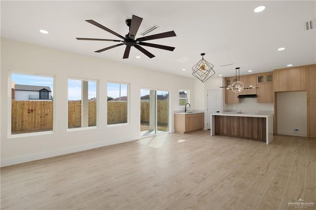 3521 S K Center Street, Mcallen, TX 78503