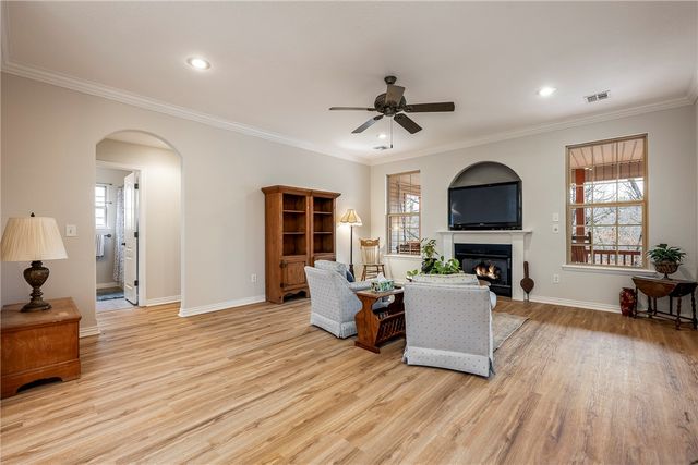 21 Kendal Drive, Bella Vista, AR 72714