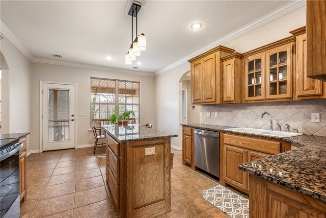 21 Kendal Drive, Bella Vista, AR 72714