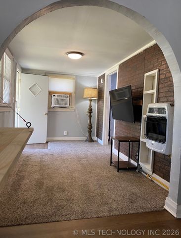 411 N Muskogee Avenue, Claremore, OK 74017