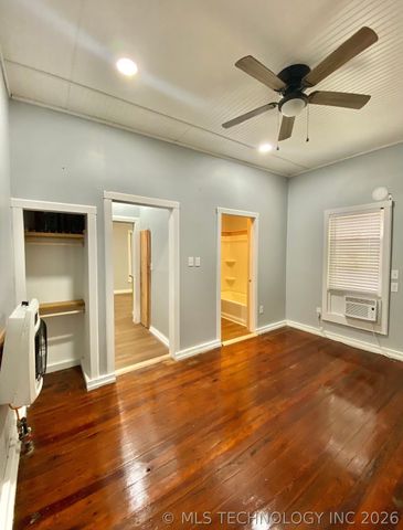 411 N Muskogee Avenue, Claremore, OK 74017