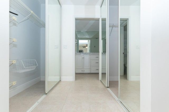 2815 28TH Lane, Greenacres, FL 33463
