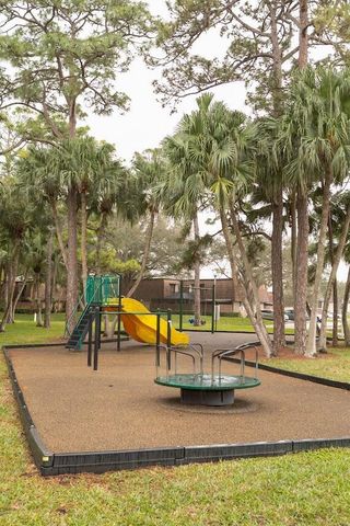 2815 28TH Lane, Greenacres, FL 33463