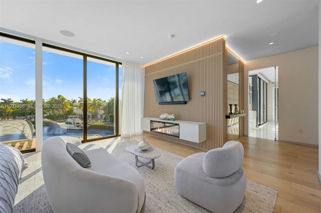 3260 NE 165th Street, North Miami Beach, FL 33160