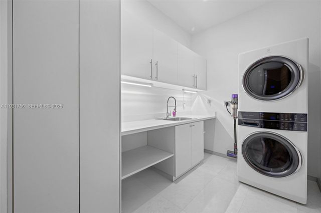 3260 NE 165th Street, North Miami Beach, FL 33160