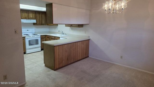 1061 Candeleras Street, Las Cruces, NM 88011