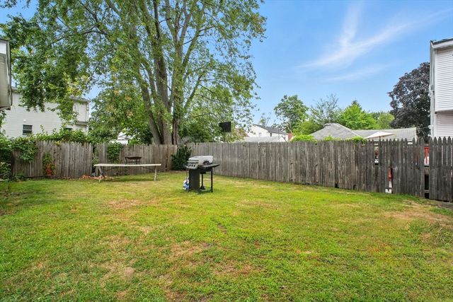 16-18 Haumont Terrace, Springfield, MA 01104