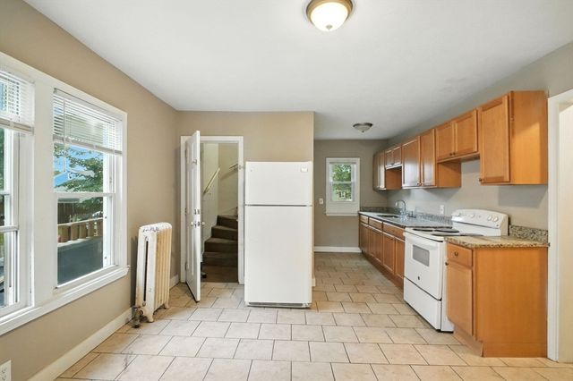 16-18 Haumont Terrace, Springfield, MA 01104