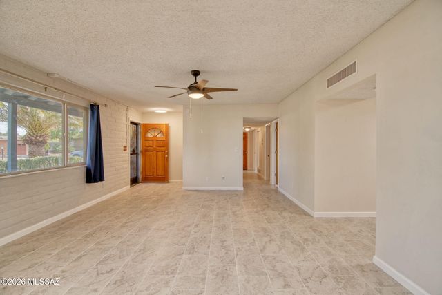 9842 E Sellarole Road, Tucson, AZ 85730