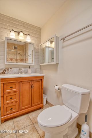 9842 E Sellarole Road, Tucson, AZ 85730