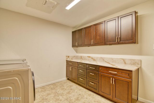 9842 E Sellarole Road, Tucson, AZ 85730