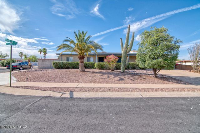 9842 E Sellarole Road, Tucson, AZ 85730