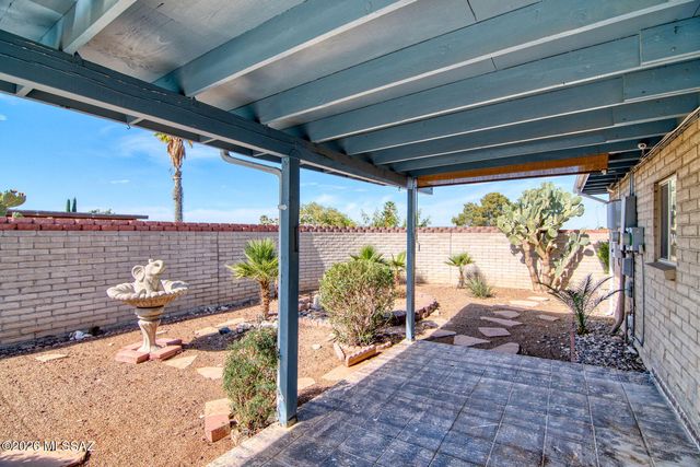 9842 E Sellarole Road, Tucson, AZ 85730