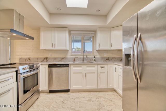 9842 E Sellarole Road, Tucson, AZ 85730