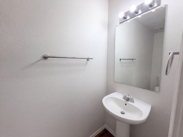1824 Sierra Norte Loop NE, Rio Rancho, NM 87144