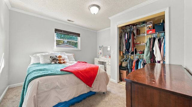 1389 Meadowood Drive, Hixson, TN 37343