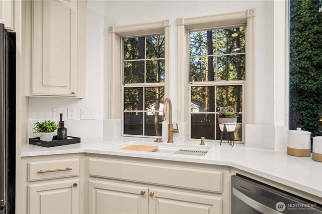 11215 Madera Circle SW, Lakewood, WA 98499