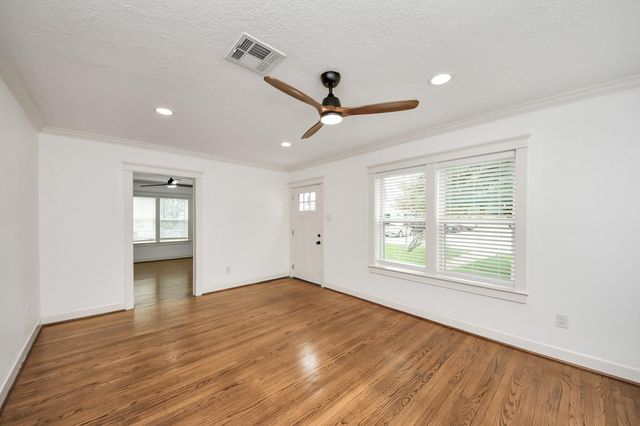 609 Reid Street, Houston, TX 77022