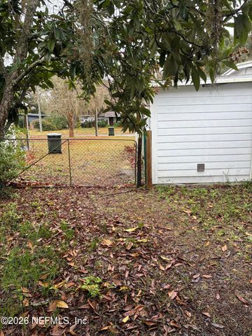 809 N CYPRESS Avenue, Green Cove Springs, FL 32043