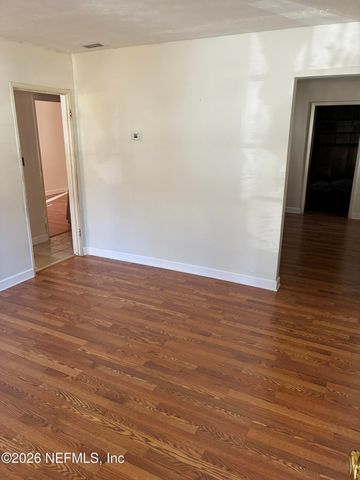 809 N CYPRESS Avenue, Green Cove Springs, FL 32043