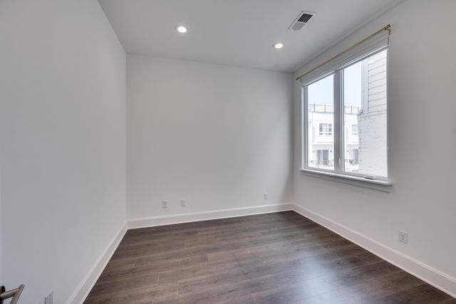 345 Douglas Ave Apt 201, Nashville, TN 37207