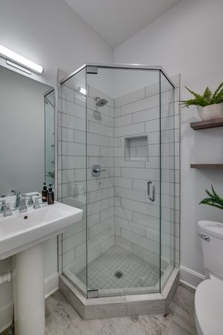 345 Douglas Ave Apt 201, Nashville, TN 37207