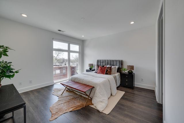 345 Douglas Ave Apt 201, Nashville, TN 37207