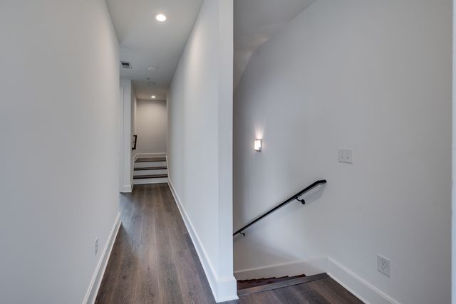 345 Douglas Ave Apt 201, Nashville, TN 37207