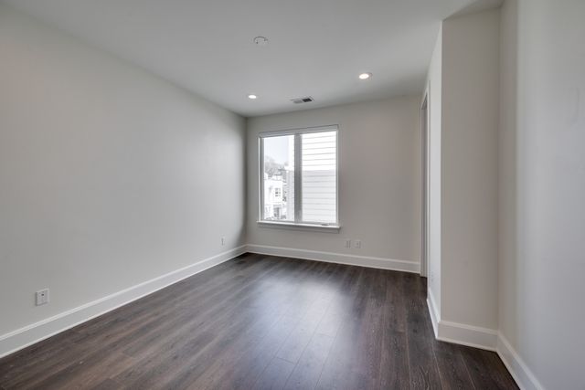 345 Douglas Ave Apt 201, Nashville, TN 37207